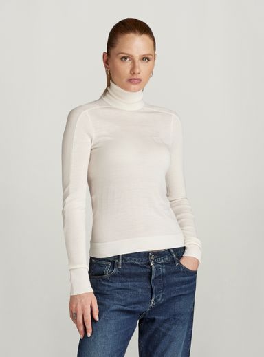 Core Slim Turtle Knit